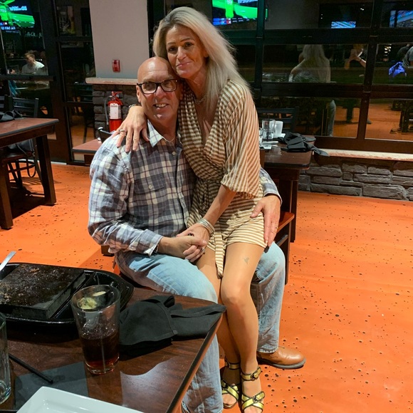 Meet your Posher, Mindy - Picture 3 of 3